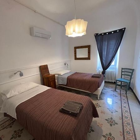 리바 리구레 Casa Del Poeta 아파트 외부 사진